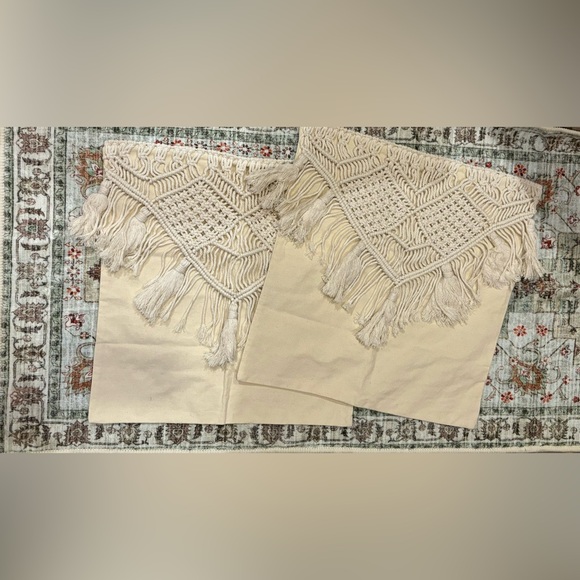 NIP | Cream Macrame Throw Pillow Covers W/ Tassels Set of 2 - Picture 9 of 14